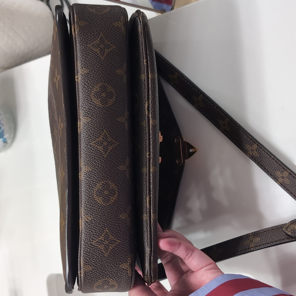 Louis Vuitton Dark Brown Monogram Messenger Bag - Picture 11 of 13